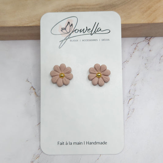 Studs | Kyria